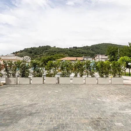 La Valle Del Ciliegio *